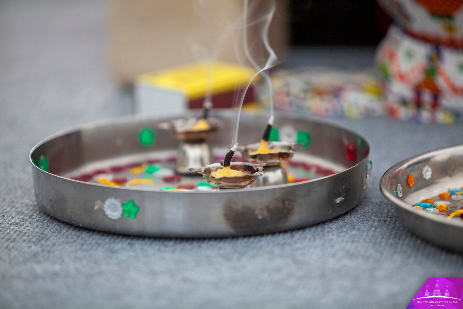 ©1987-2017 SKS Swaminarayan Temple East London